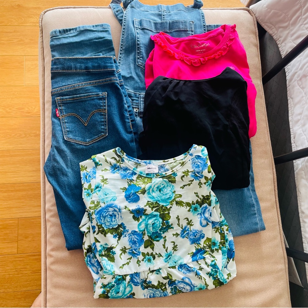 (5) piece girls size 10/12 jeans/tops/dress